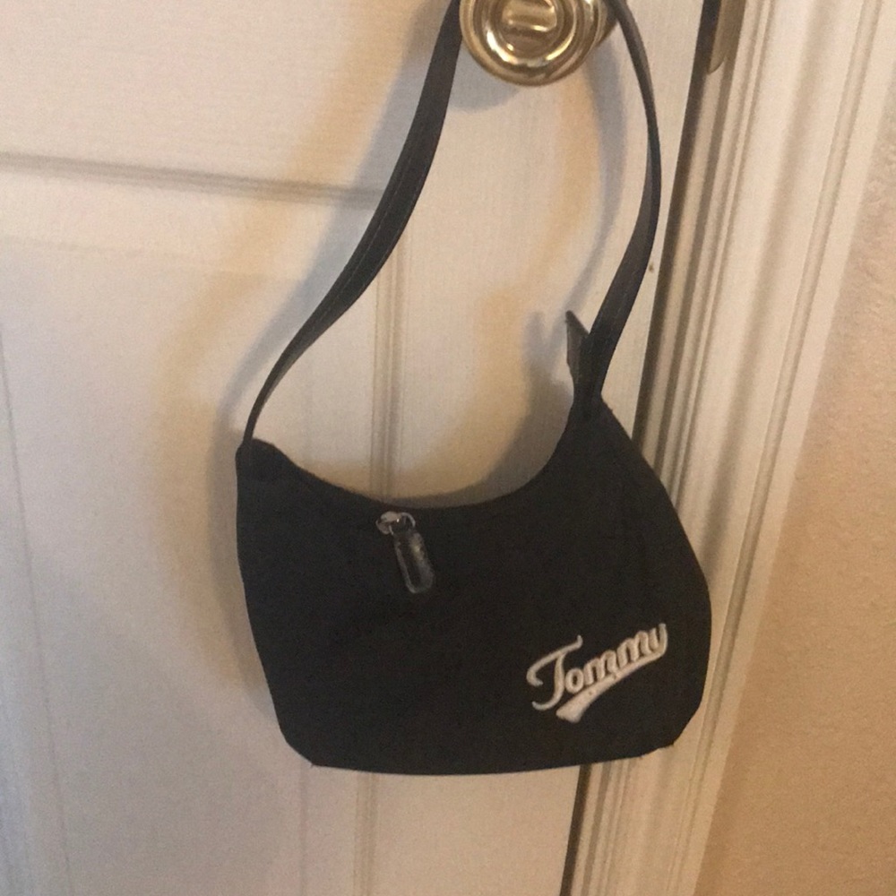 Tommy small shoulder bag
